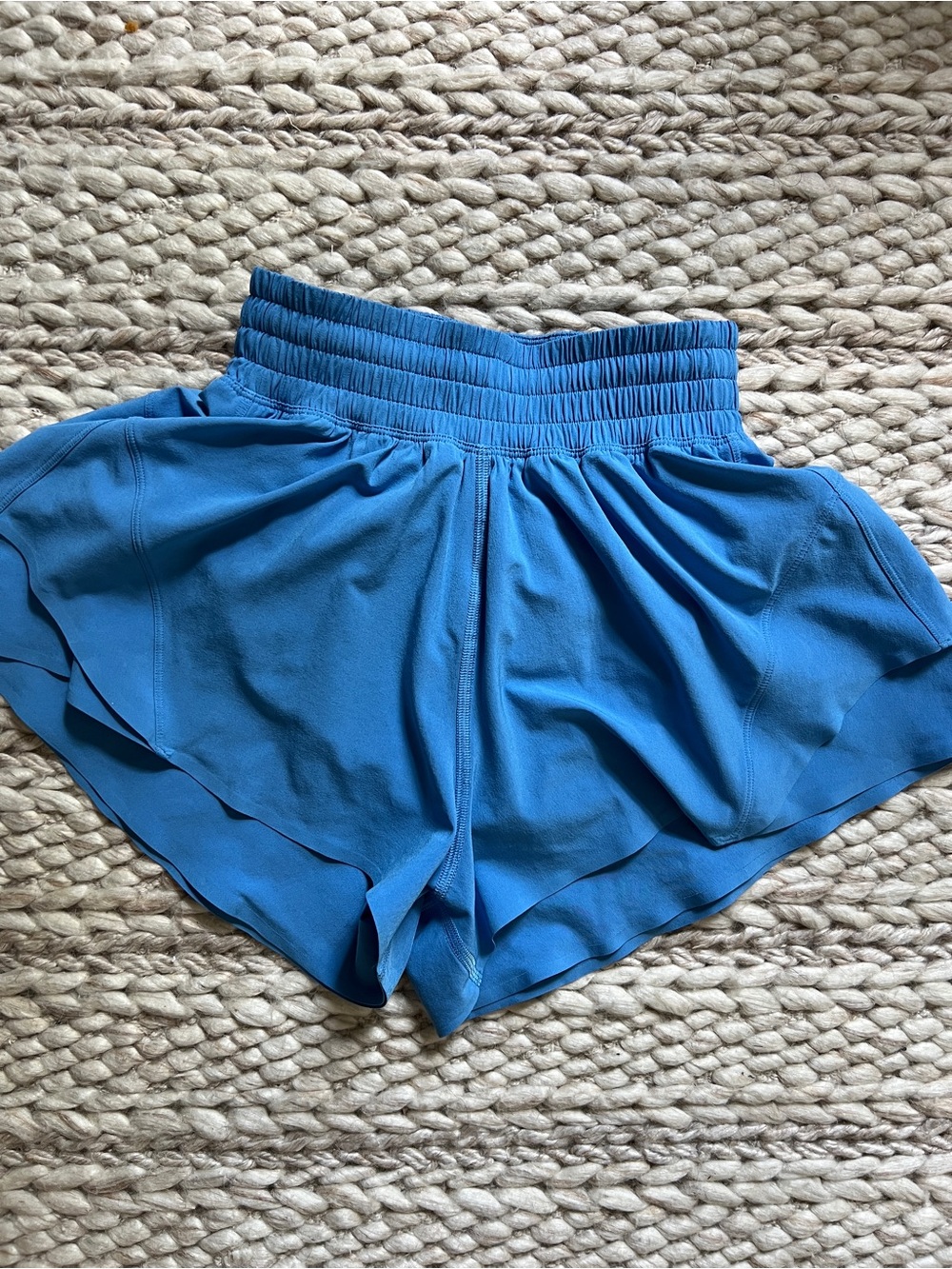 Lululemon Shake It Out High-Rise Running Short 2.5" / Size XXXS